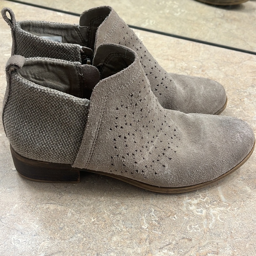 Toms Tan Ankle Boots